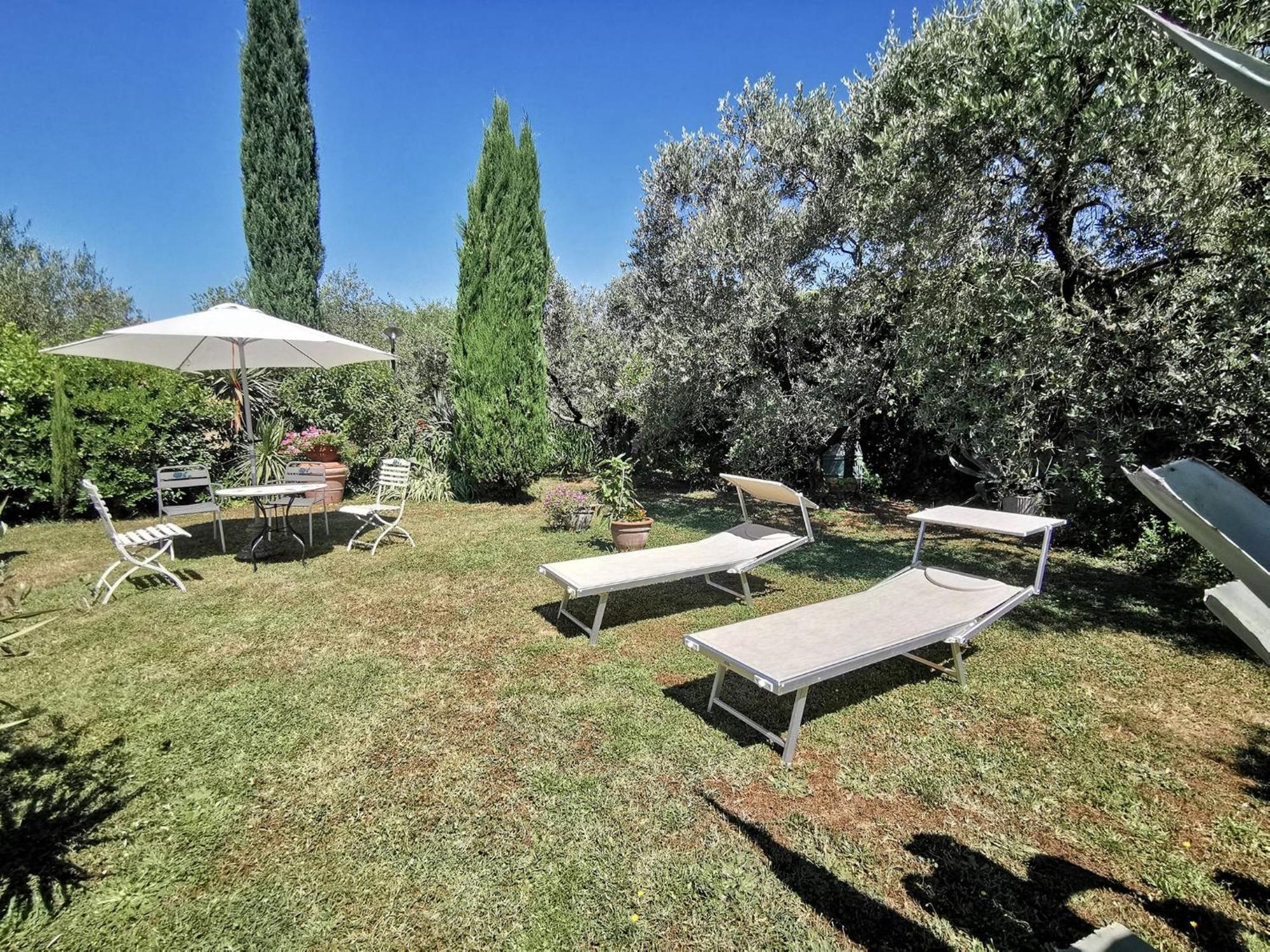 La Casa Dei Nonni Villa Larciano ภายนอก รูปภาพ